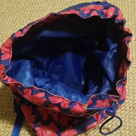 Vera Bradley Drawstring Backpack w/ Laptop Holder - Picture 4 of 8